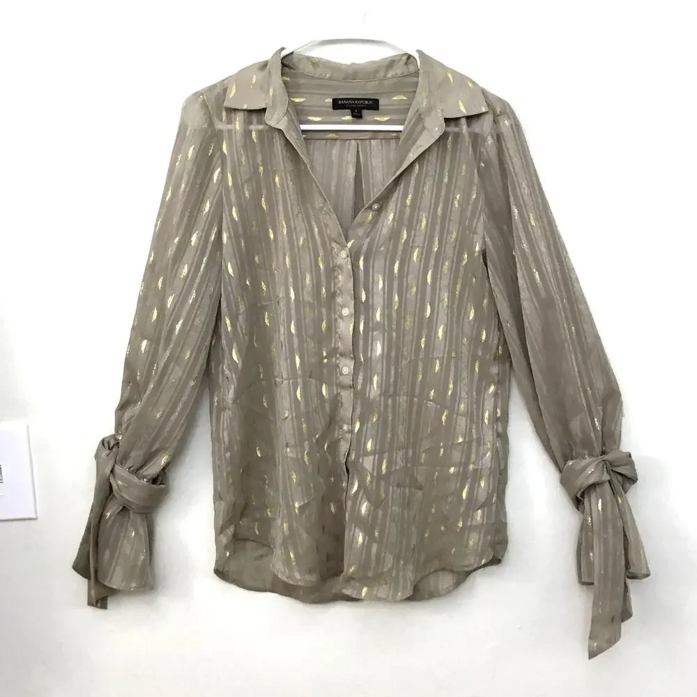 BANANA REPUBLIC Grey Gold Metallic Semi Sheer Button Down Dillon Shirt Sz S - Picture 2 of 9